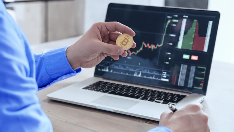 Crypto Betting in 2025: Opportunities, Risks, and the Road Ahead